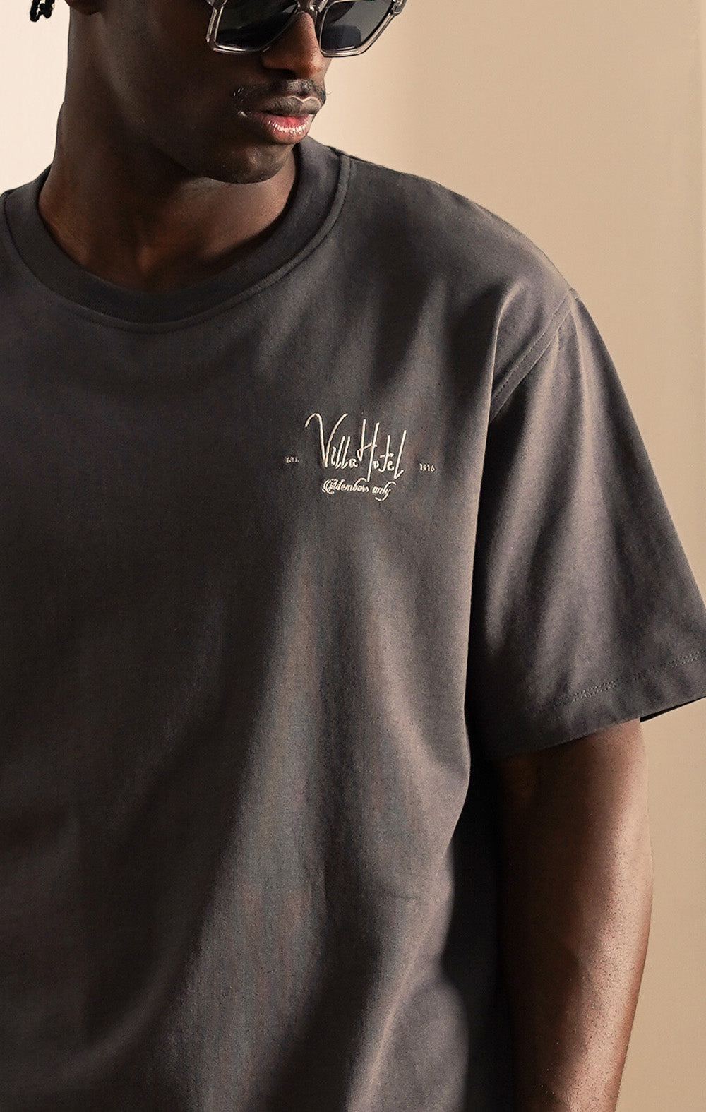 VILLA HOTEL T-SHIRT