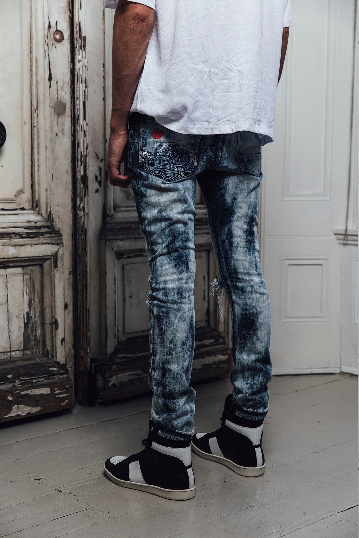 ONLY THE BLIND - Selvedge Denim Ice Blue Heavy Bleached – ONLY THE